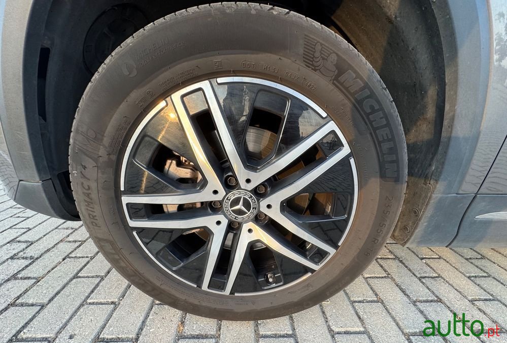 2021' Mercedes-Benz Classe Gla photo #6