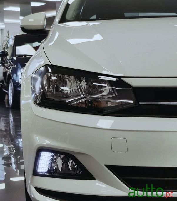 2020' Volkswagen Polo photo #4