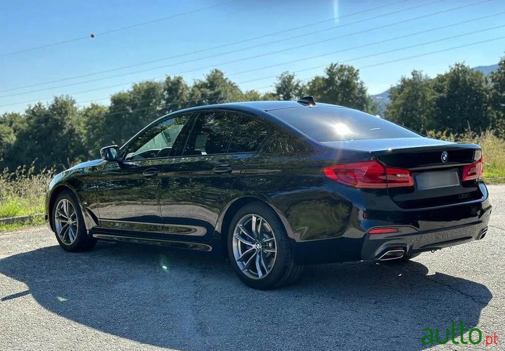 2019' BMW 530 photo #2