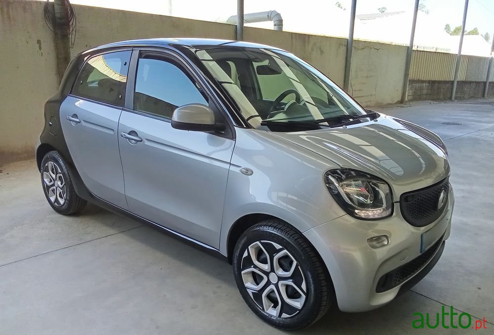 2015' Smart Forfour 1.0 Passion 71 photo #2