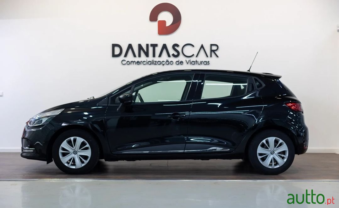 2017' Renault Clio photo #3