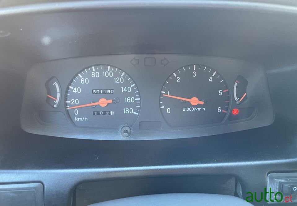 2000' Mitsubishi L200 photo #4