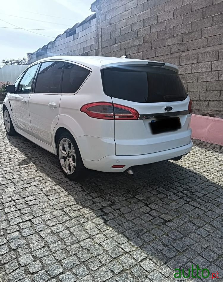 2013' Ford S-Max photo #5