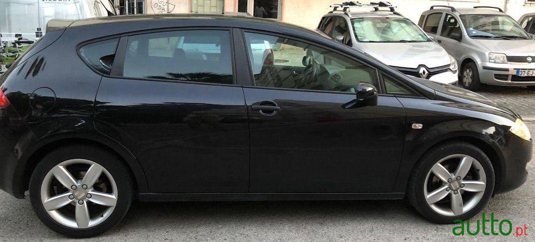 2008' SEAT Leon Nacional photo #3