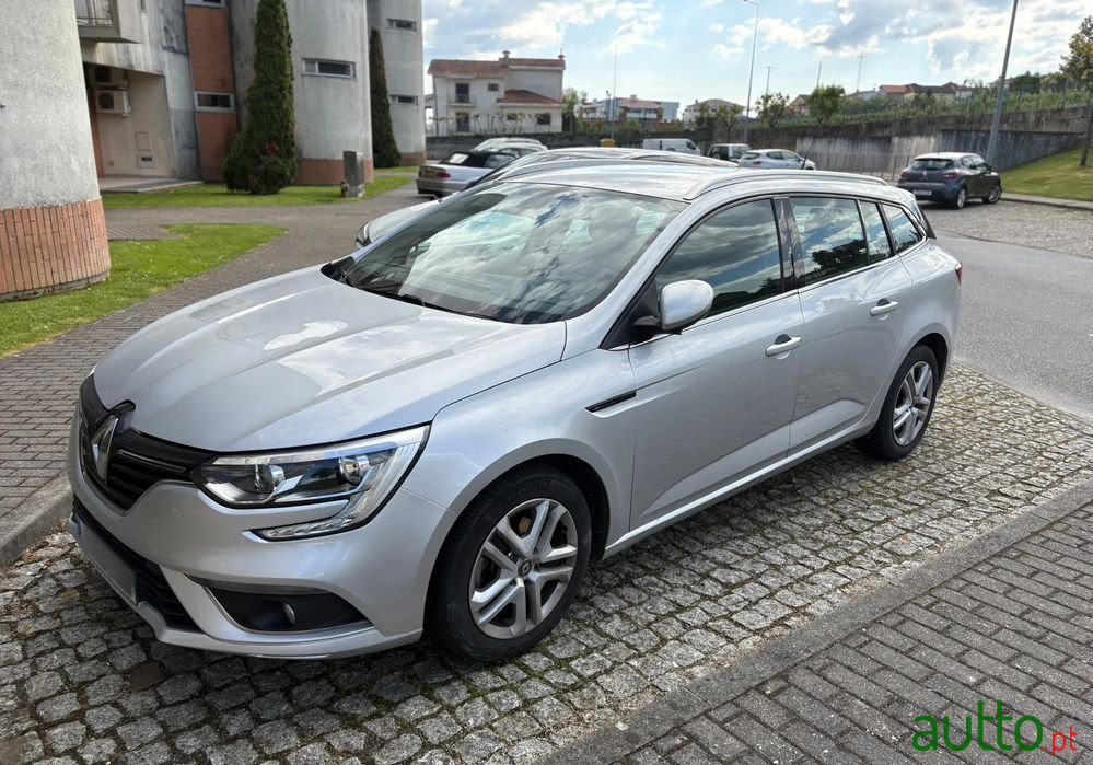 2018' Renault Mégane Sport Tourer photo #6