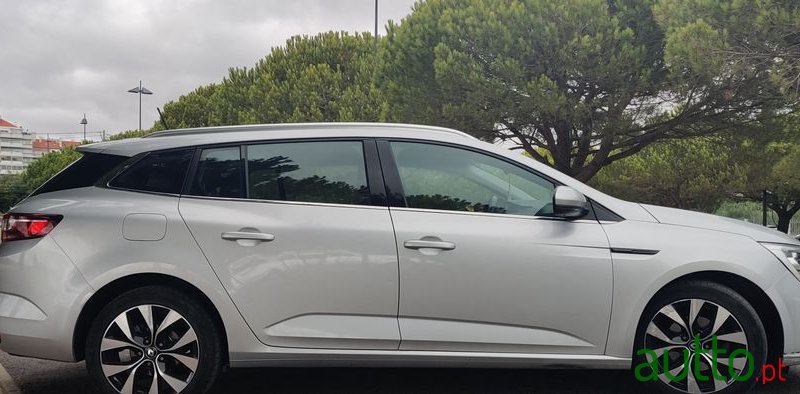 2016' Renault Megane Sport Tourer photo #6