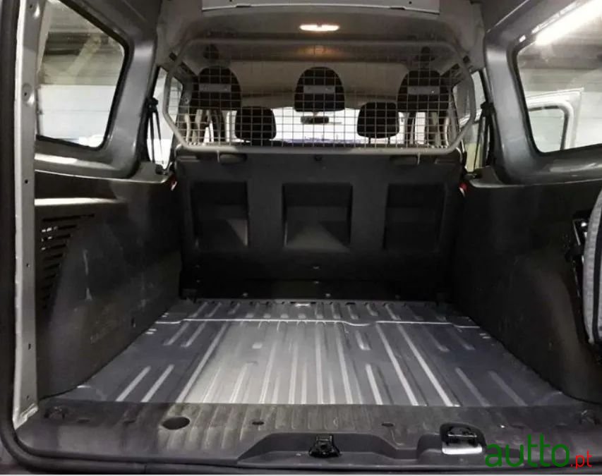 2017' Renault Kangoo photo #6