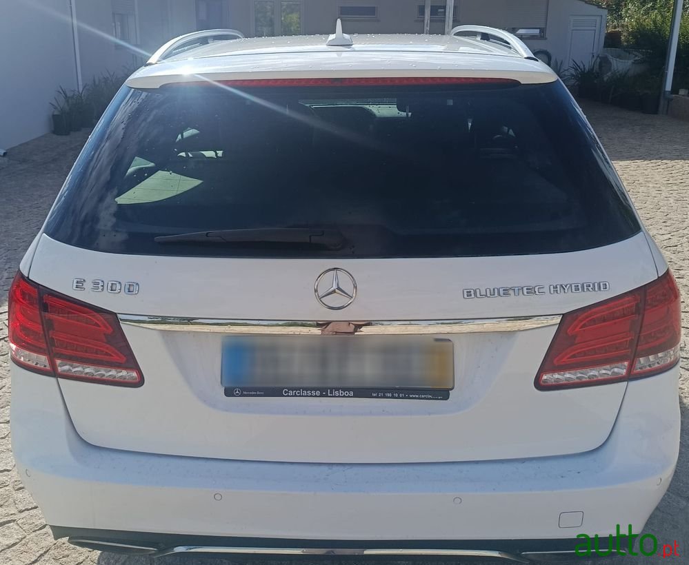 2013' Mercedes-Benz Classe E photo #2