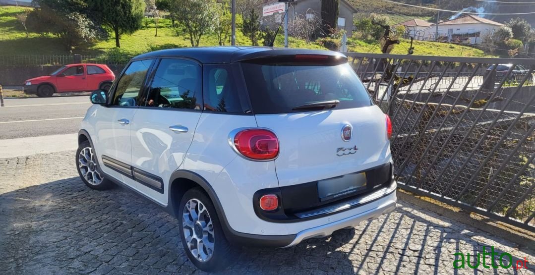2013' Fiat 500L photo #3