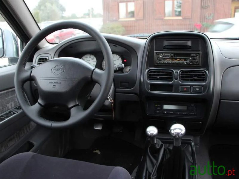 2000' Nissan Pick Up 2.5 Td Cd Navara photo #2