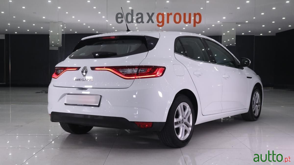 2018' Renault Megane photo #4
