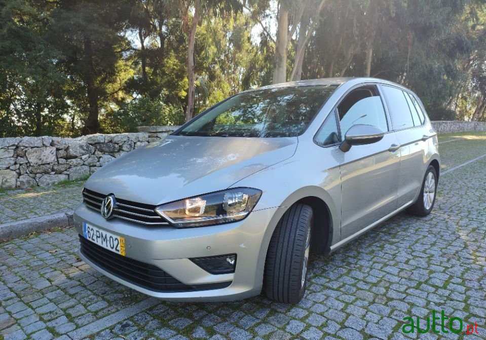 2015' Volkswagen Golf Sportsvan photo #4