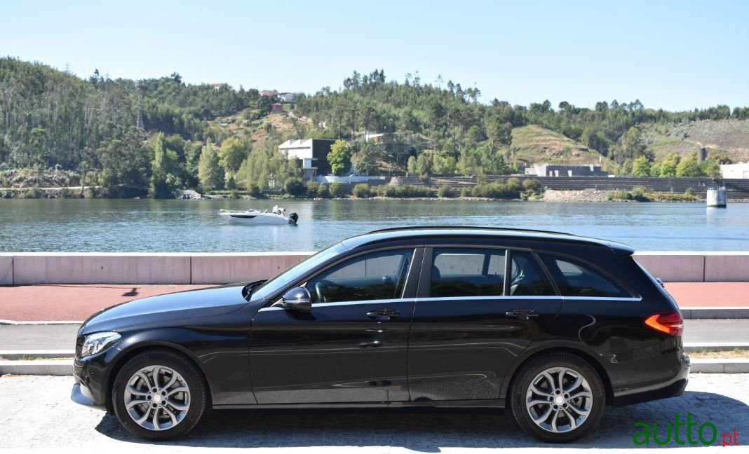 2016' Mercedes-Benz C-200 photo #2