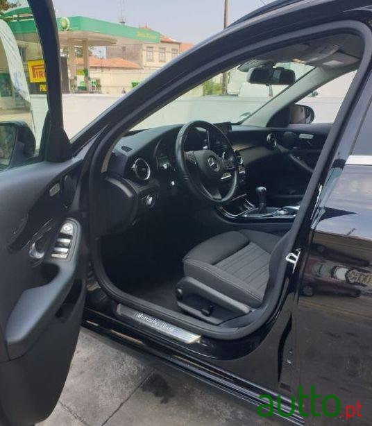 2016' Mercedes-Benz C-200 photo #1
