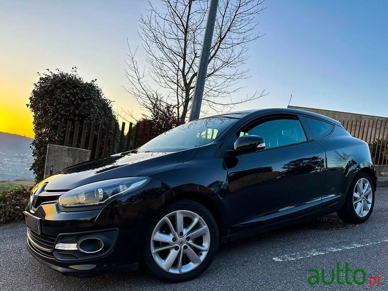 2015' Renault Mégane Coupe photo #1