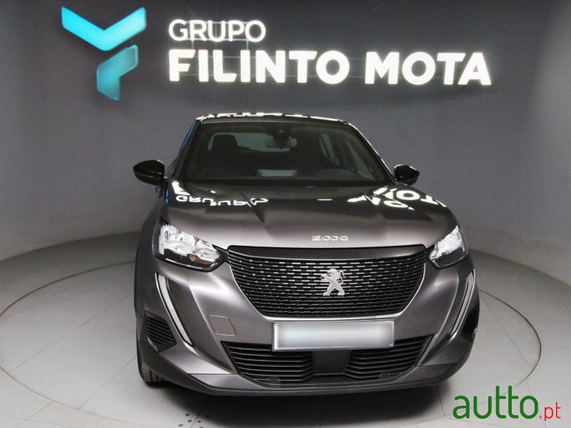 2023' Peugeot 2008 photo #1
