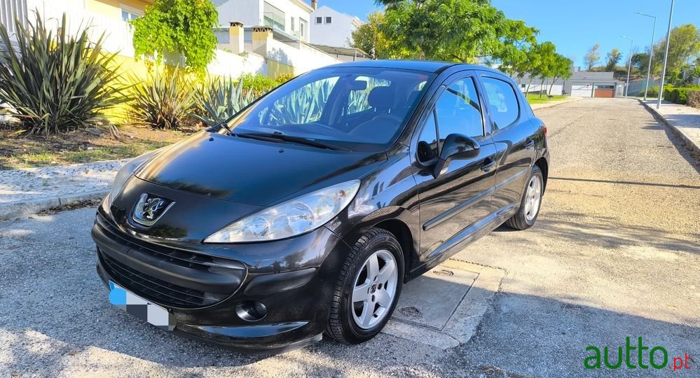 2006' Peugeot 207 1.4 16V Trendy photo #1