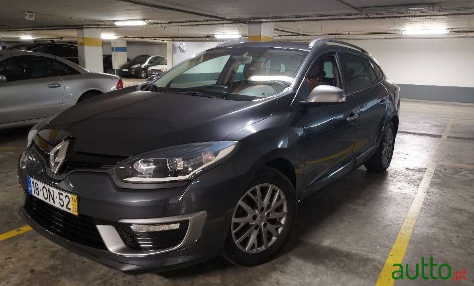 2014' Renault Megane Sport Tourer photo #2