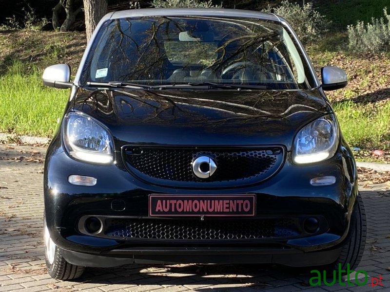 2019' Smart Forfour photo #5