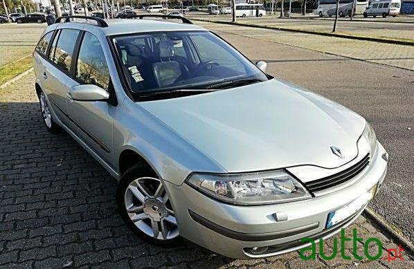 2005' Renault Laguna Break photo #4