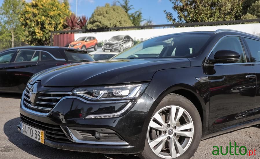 2017' Renault Talisman Sport Tourer photo #2