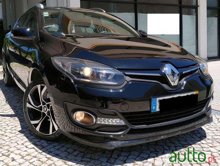 2015' Renault Megane Sport Tourer photo #3