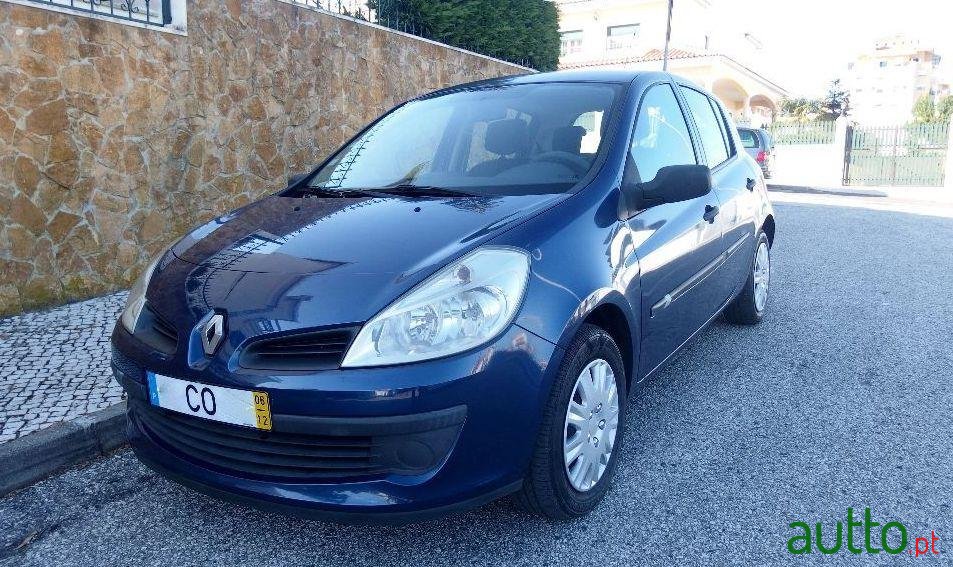 2006' Renault Clio Iii 1.2I 16V Confort photo #1