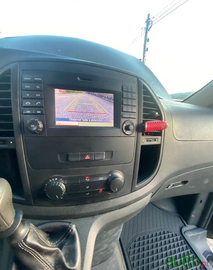 2017' Mercedes-Benz Vito photo #3