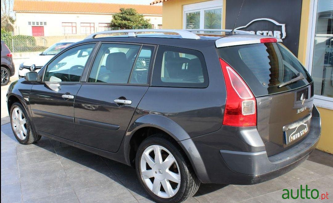 2007' Renault Megane Break photo #1