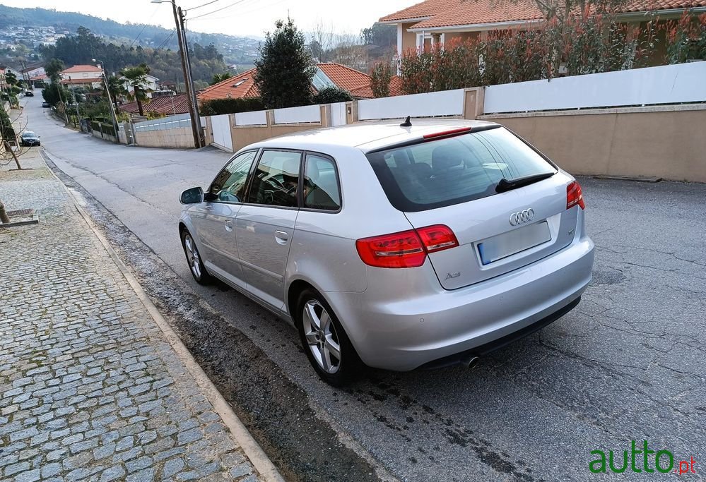 2011' Audi A3 Sportback photo #3
