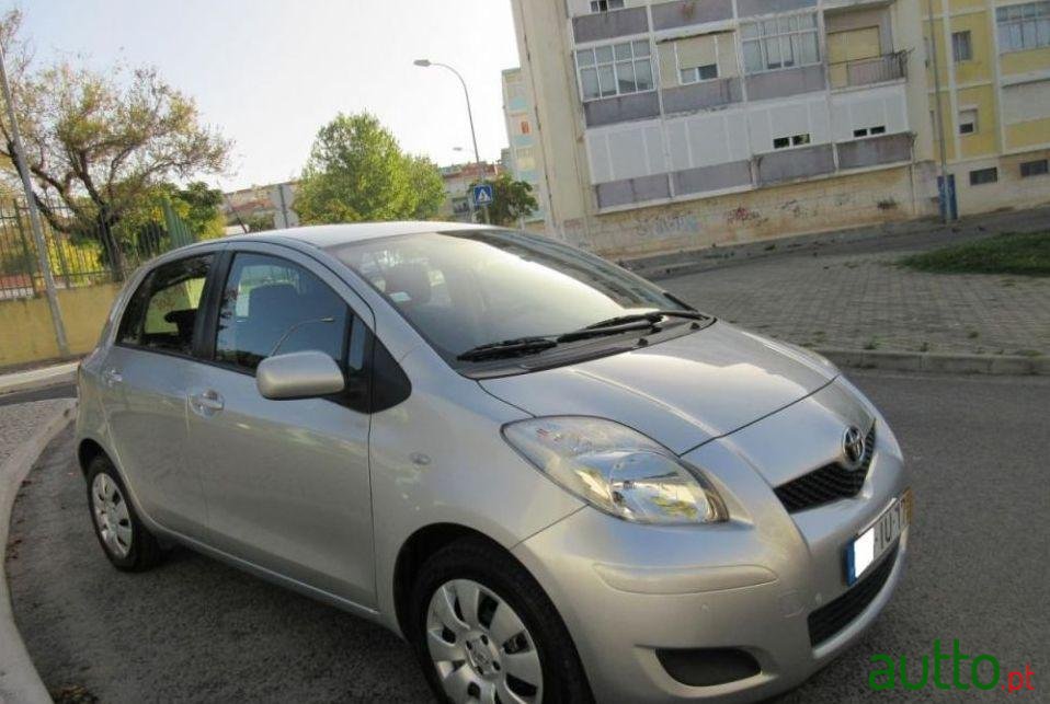 2010' Toyota Yaris 1.0 Vvt-I Sol+Ac photo #1