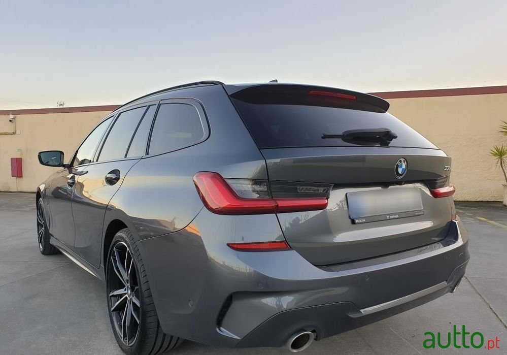 2020' BMW 330 photo #4