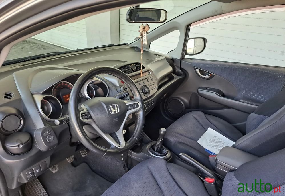 2010' Honda Jazz photo #6