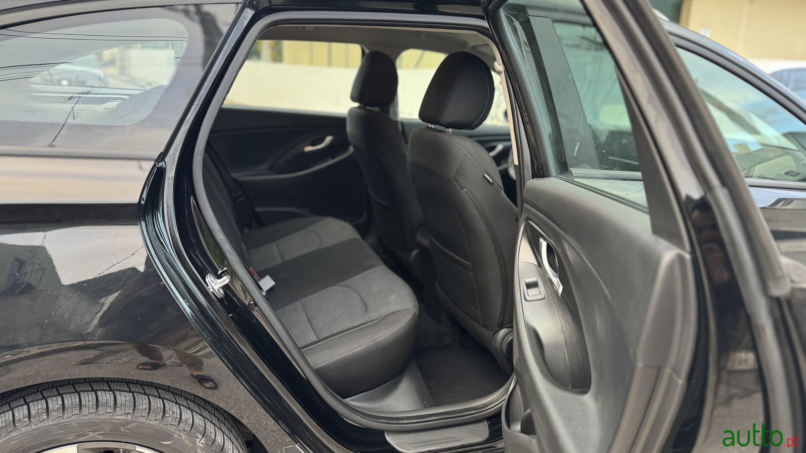 2024' Hyundai i30 CW Mild Hybrid 48V photo #6