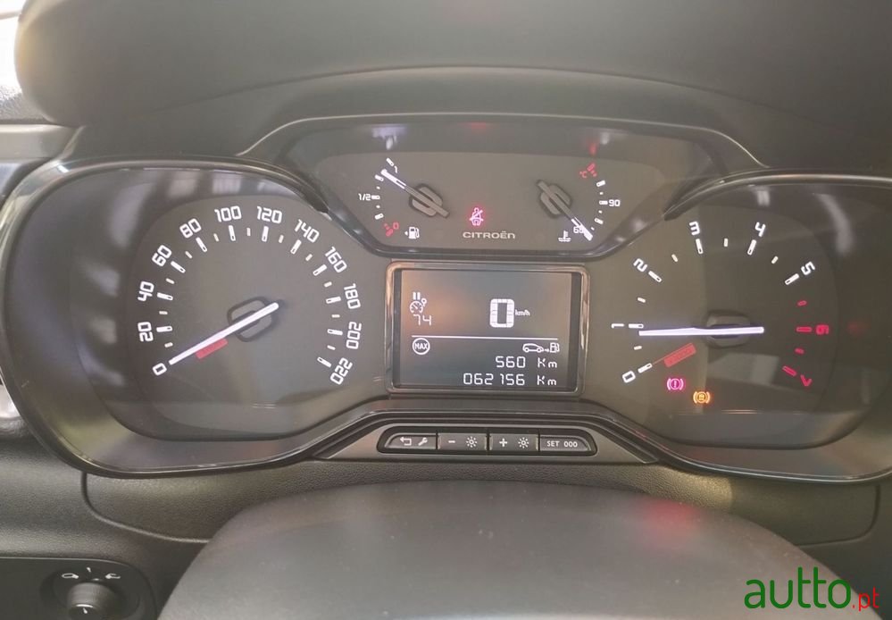 2019' Citroen C3 1.2 Puretech Feel photo #5