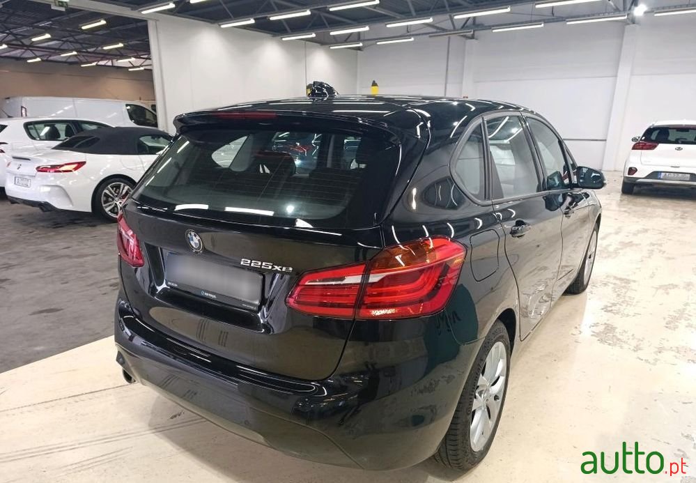 2020' BMW Série 2 photo #2