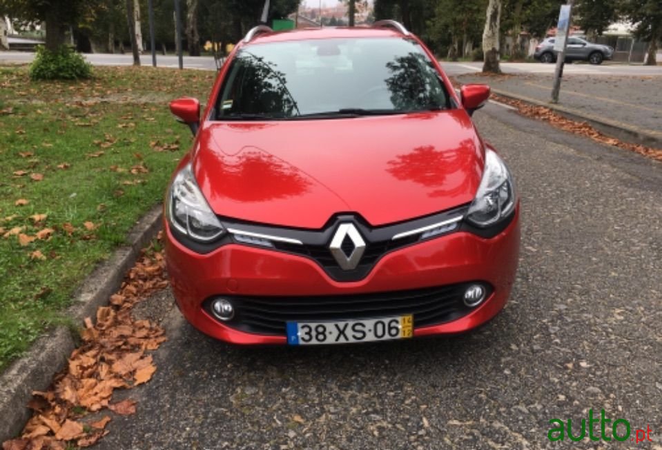 2014' Renault Clio Sport Tourer photo #4
