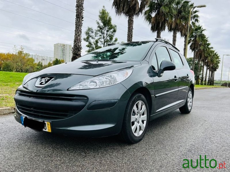 2008' Peugeot 207 Sw photo #3