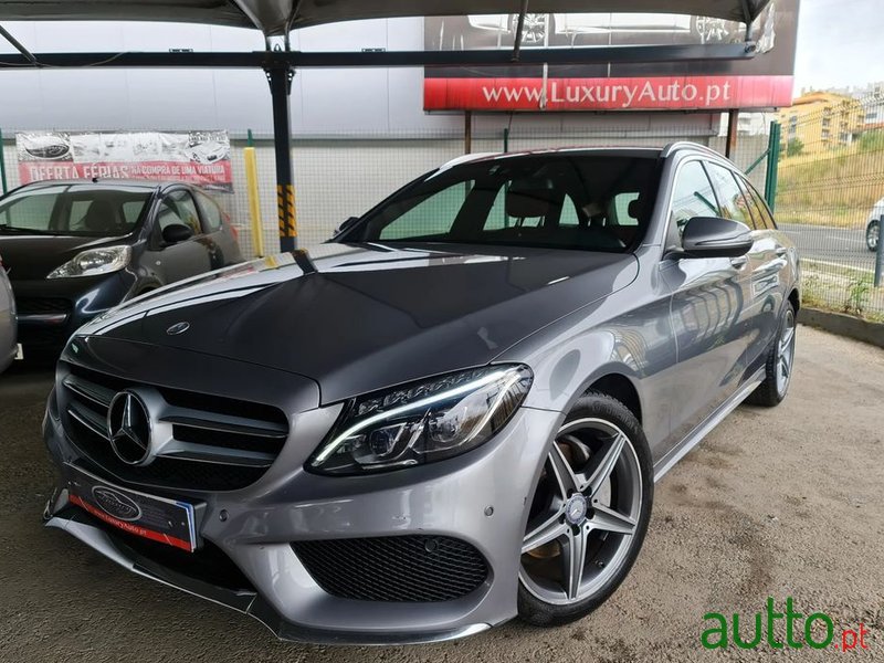 2015' Mercedes-Benz Classe C photo #1