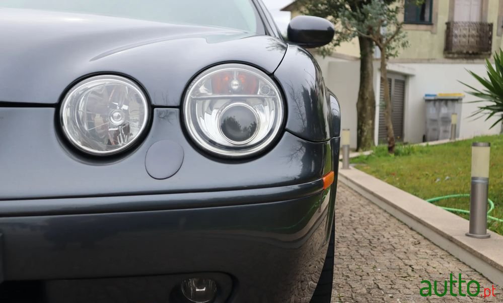 2004' Jaguar S-Type photo #6