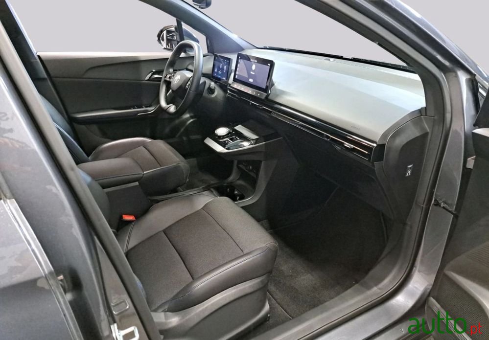 2024' MG MG4 photo #4