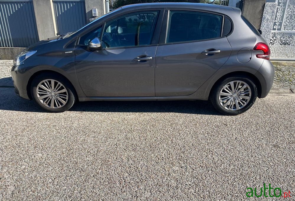 2018' Peugeot 208 photo #4