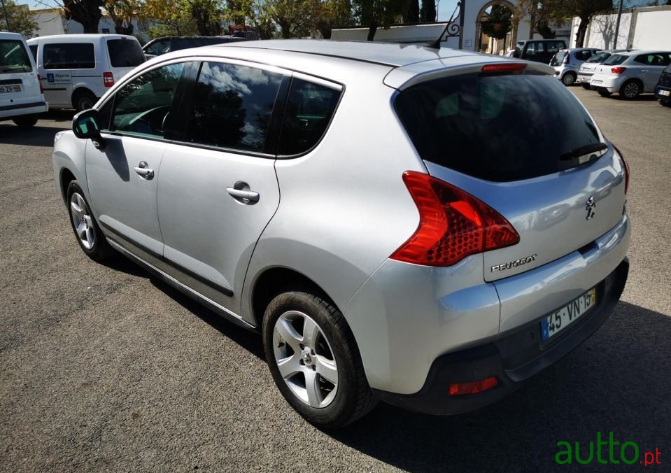 2013' Peugeot 3008 photo #3