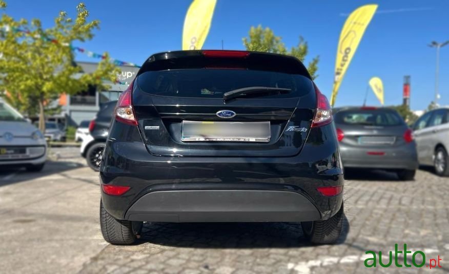 2013' Ford Fiesta photo #4