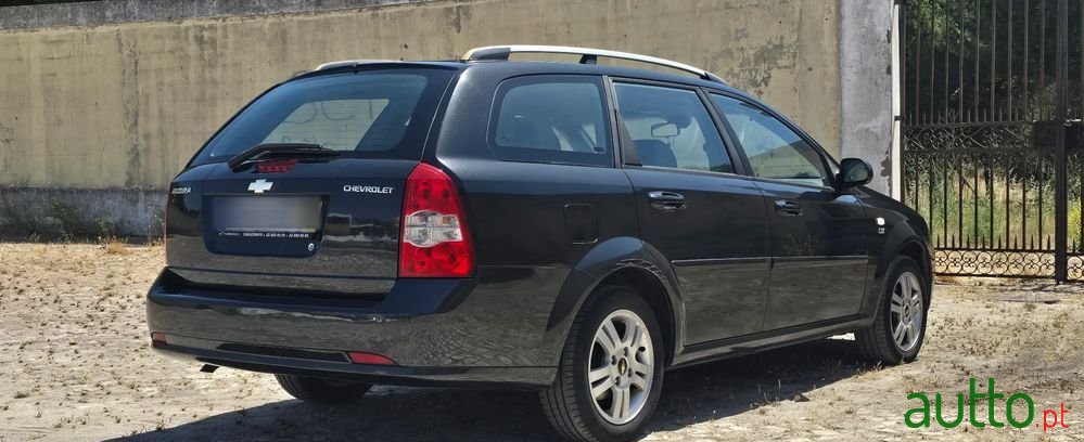 2007' Chevrolet Nubira Sw photo #3