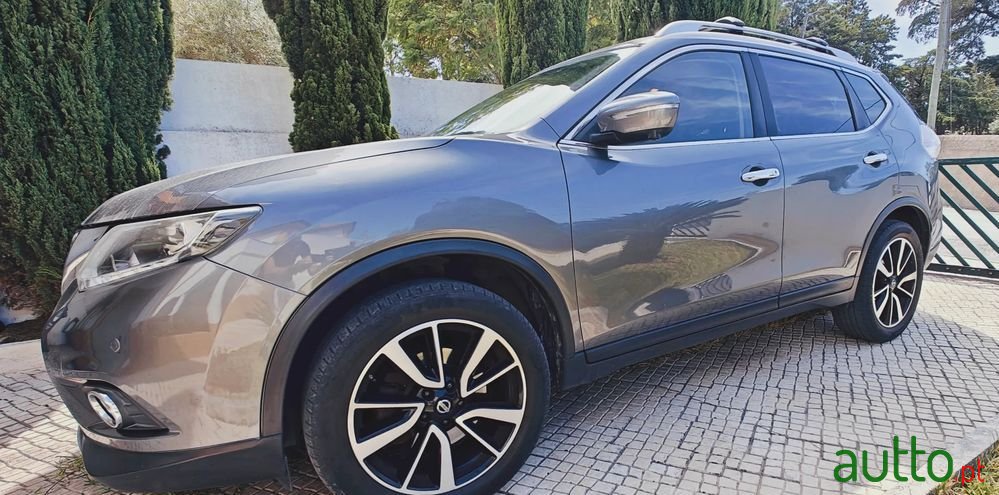 2015' Nissan X-Trail 1.6 Dci Tekna photo #2