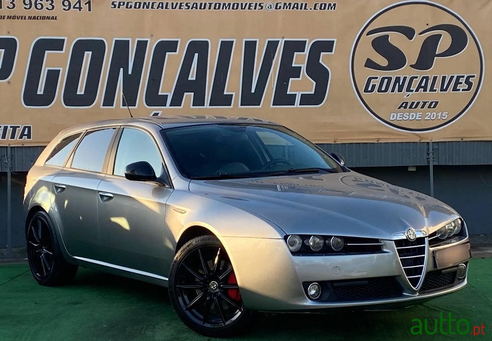 2006' Alfa Romeo 159 Sportwagon photo #3