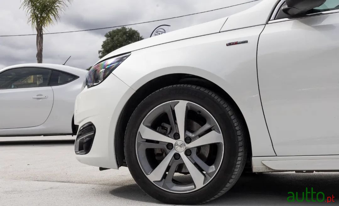 2016' Peugeot 308 photo #4