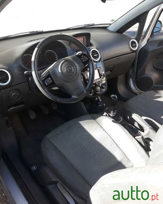 2007' Opel Corsa photo #3