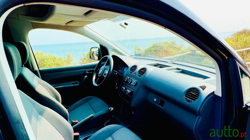 2013' Volkswagen photo #4